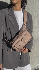 DarlaMBG Bæltetaske i Monochrome - Markberg